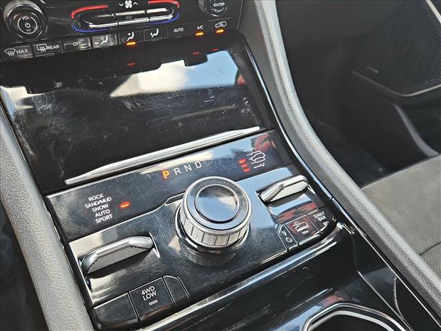 Used 2022 Jeep Grand Cherokee Trailhawk AWD/4WD image 11
