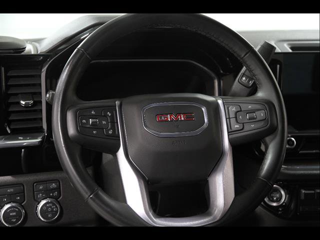 Used 2025 GMC Sierra 1500 SLT image 8