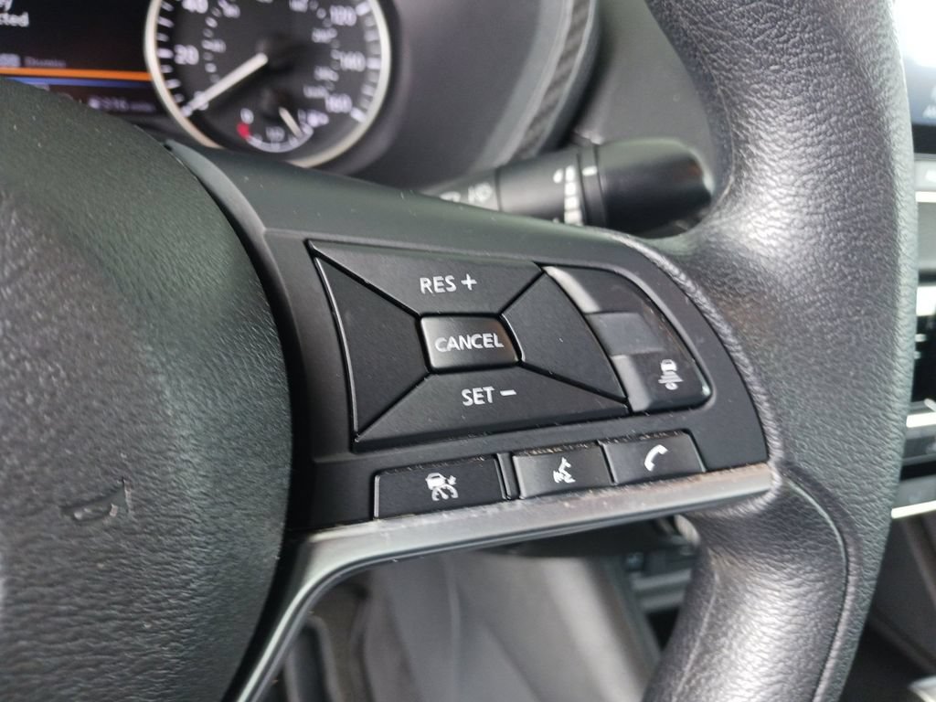 Used 2025 Nissan Sentra SV FWD image 30