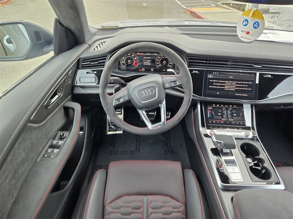 New 2025 Audi RS Q8 performance image 13