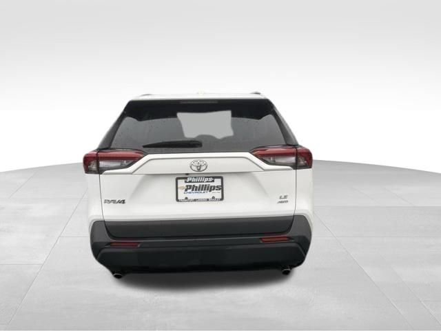 Used 2020 Toyota RAV4 LE w/ All Weather Liner Package AWD/4WD image 24