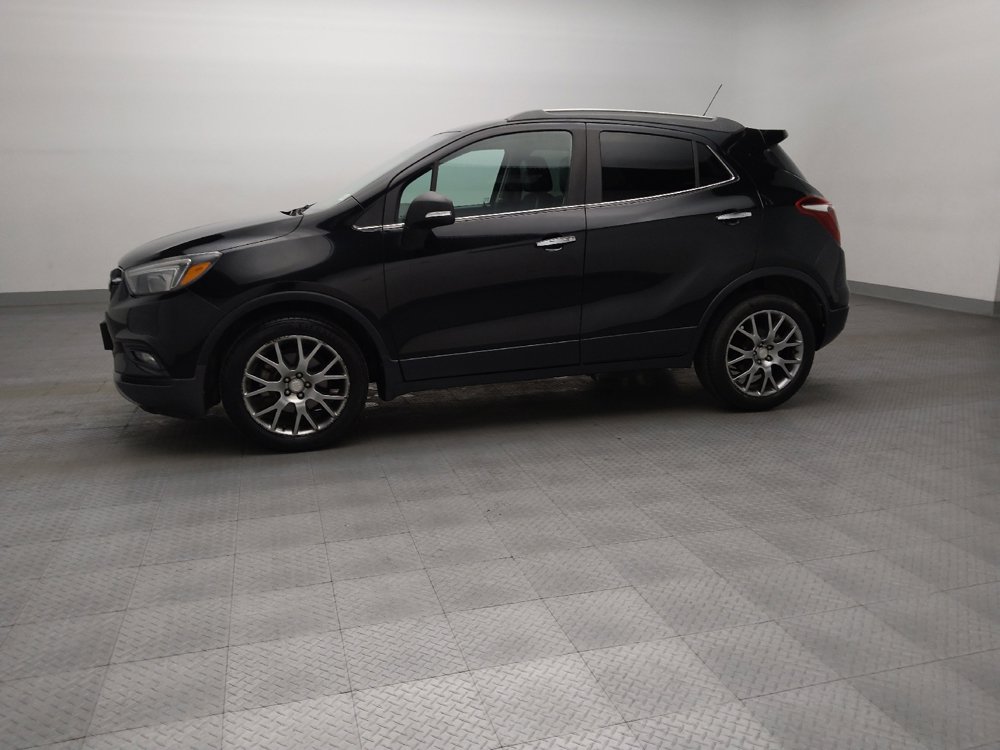 Used 2018 Buick Encore Sport Touring FWD image 2