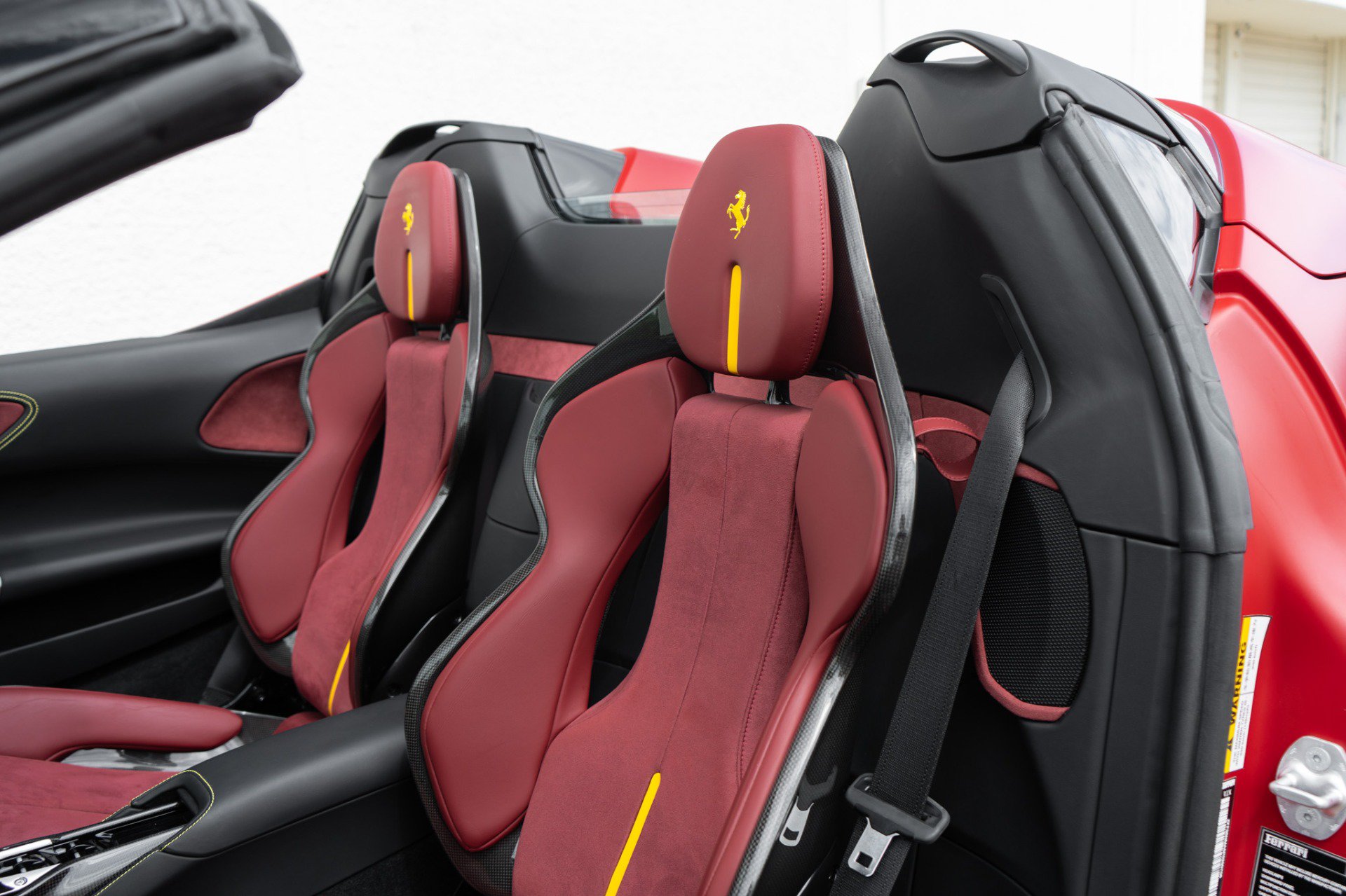 Used 2023 Ferrari SF90 Spider AWD/4WD image 33