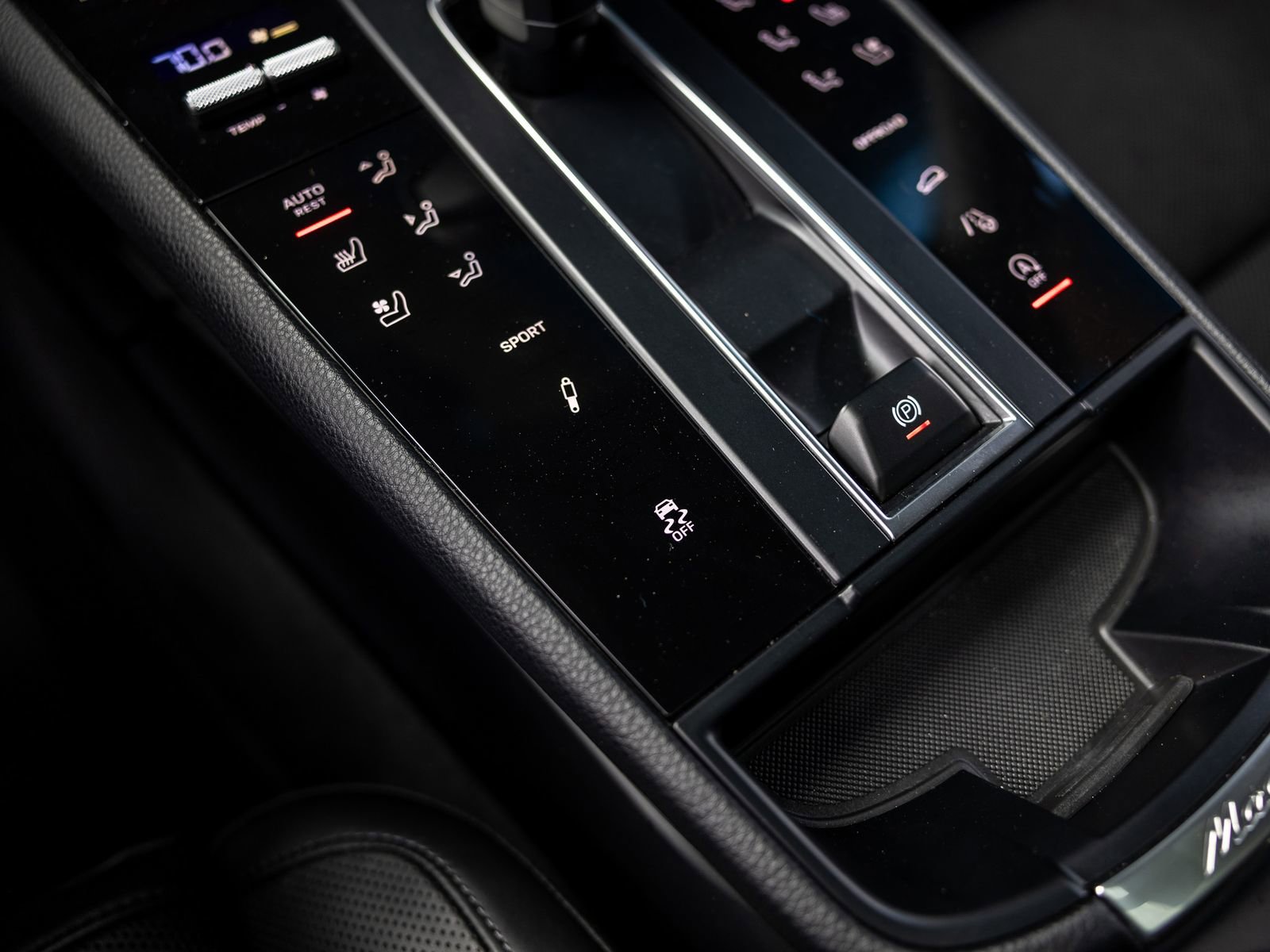 Certified 2024 Porsche Macan S image 59