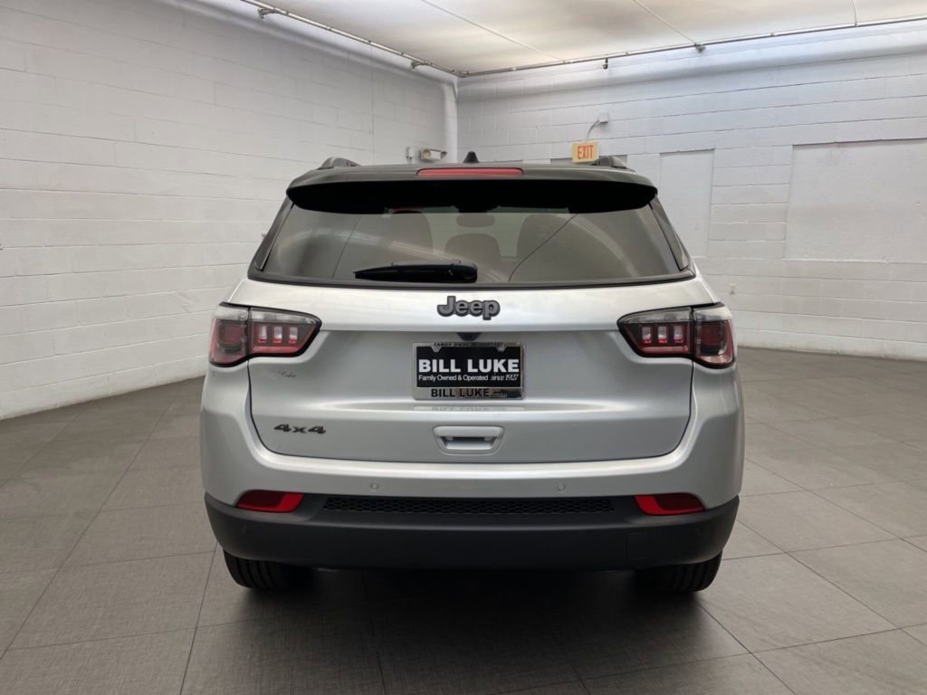 New 2026 Jeep Compass Limited AWD/4WD image 4