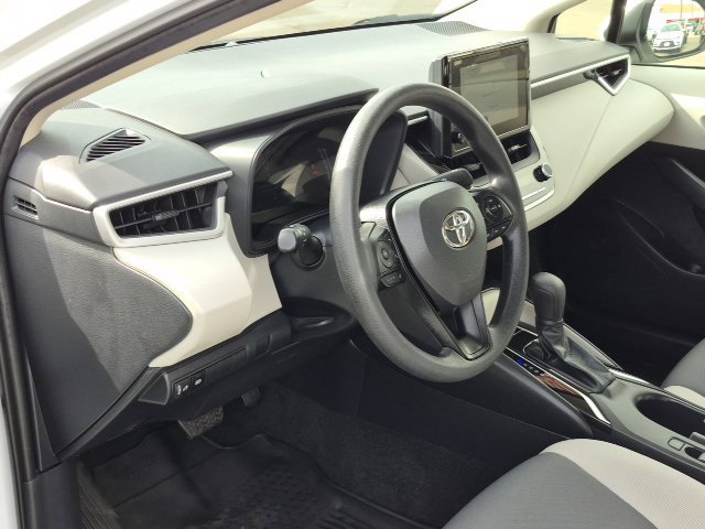 Used 2026 Toyota Corolla LE w/ LE Premium Package FWD image 10