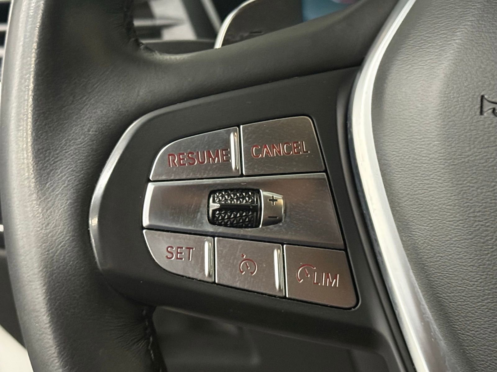 Used 2023 BMW X4 xDrive30i w/ Convenience Package image 26