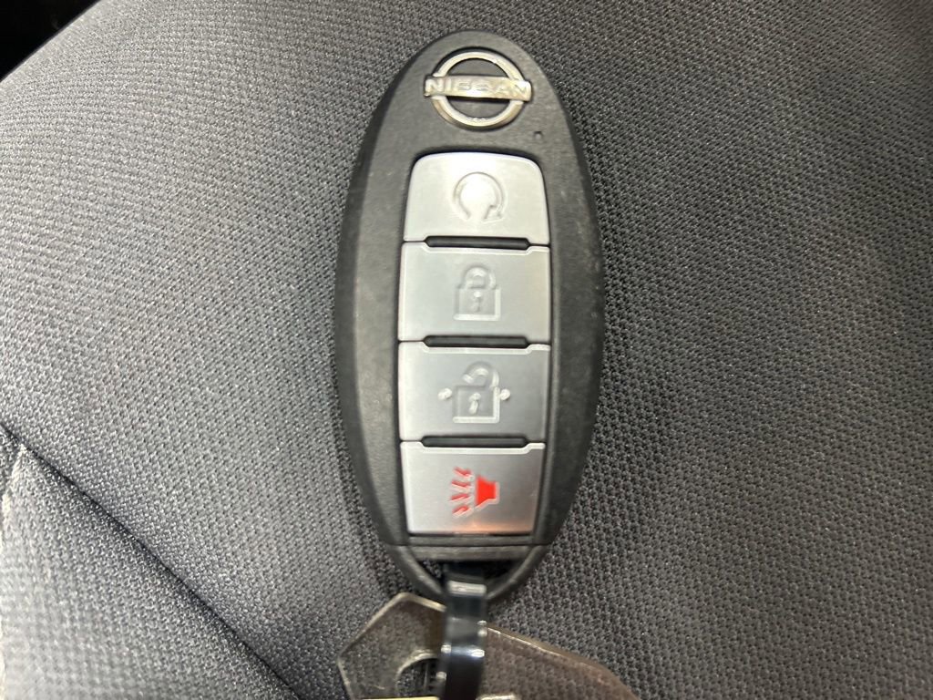 Used 2022 Nissan Frontier SV image 33