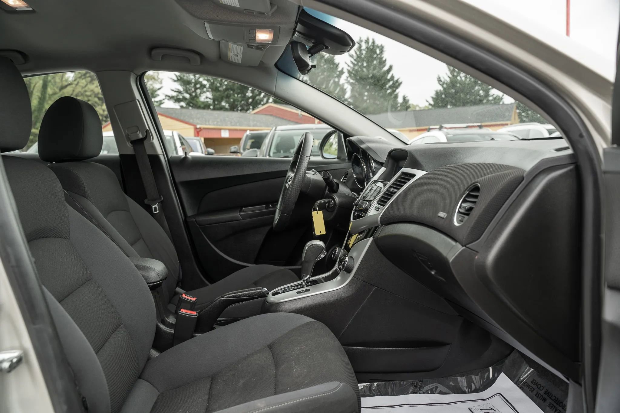 Used 2015 Chevrolet Cruze LT w/ RS Package FWD image 11