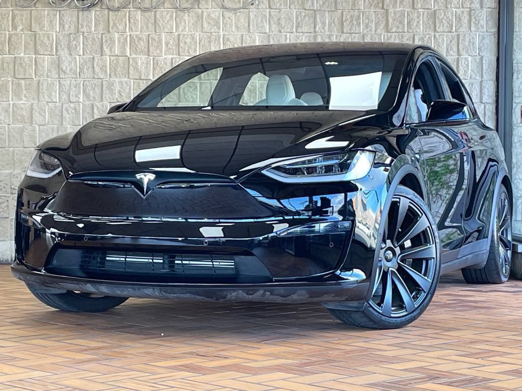 Used 2022 Tesla Model X Plaid AWD/4WD image 3