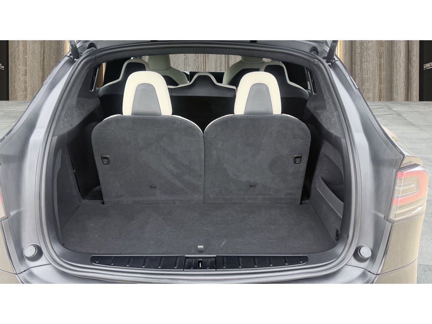 Used 2022 Tesla Model X AWD/4WD image 13