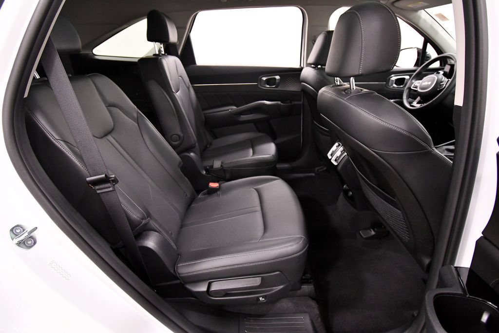 Certified 2023 Kia Sorento SX AWD/4WD image 18
