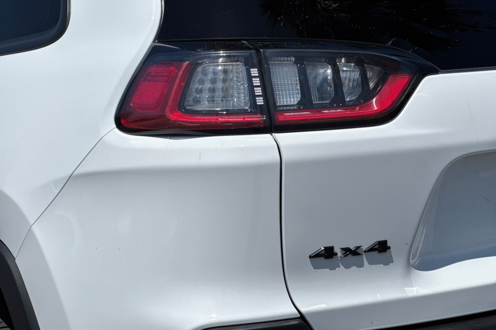 Used 2023 Jeep Cherokee Altitude Lux AWD/4WD image 31