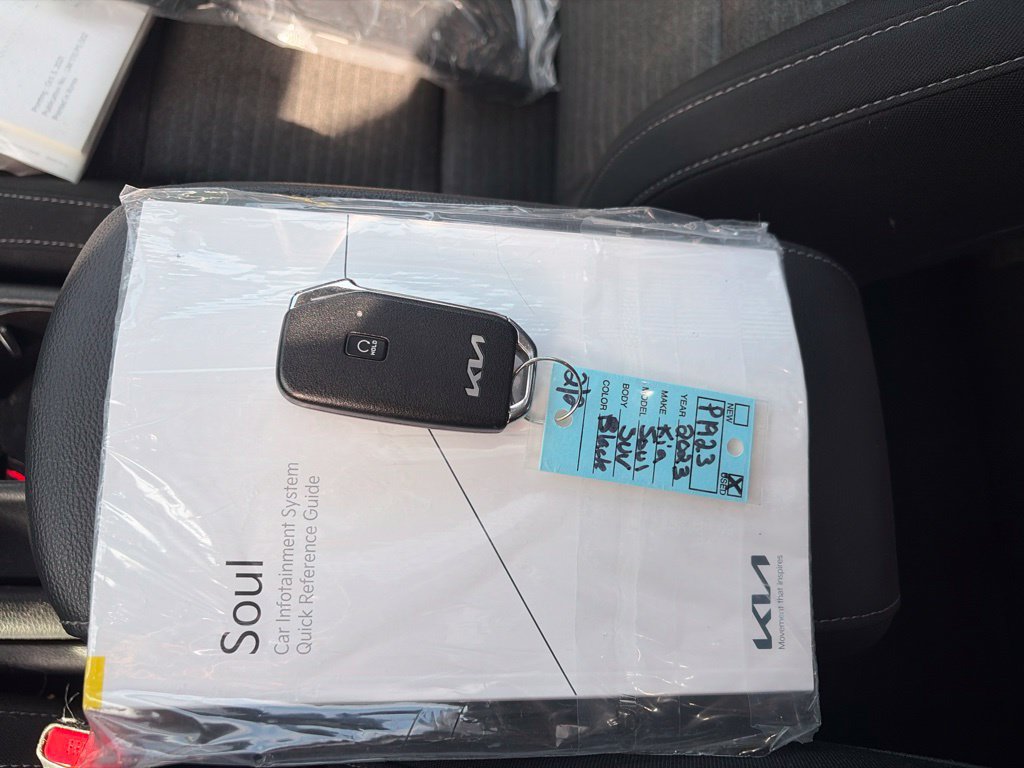 Used 2023 Kia Soul EX FWD image 15