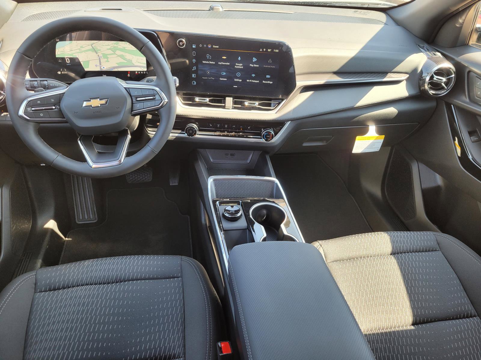 New 2027 Chevrolet Equinox LT w/ Safety and Technology Package FWD image 10