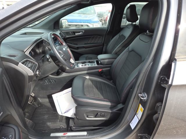 Used 2024 Ford Edge ST-Line image 11