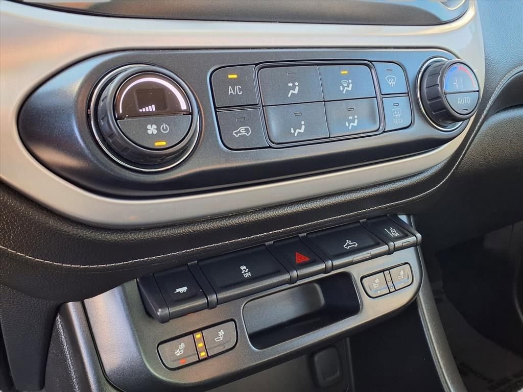 Used 2016 GMC Canyon SLT w/ Driver Alert Package image 8