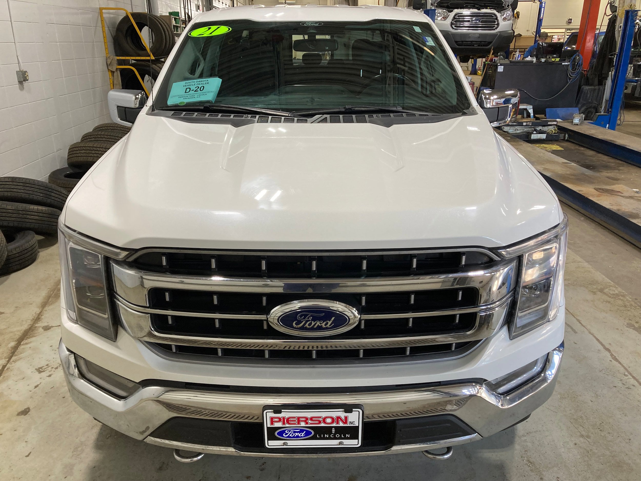 Used 2021 Ford F150 Lariat w/ Equipment Group 502A High AWD/4WD image 2