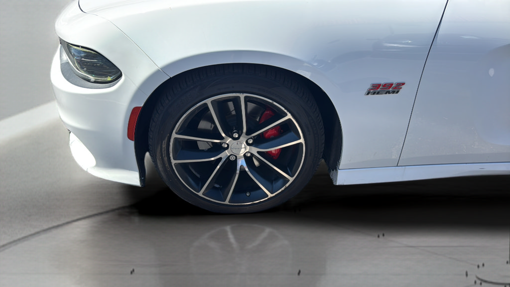 Used 2016 Dodge Charger R/T Scat Pack w/ Technology Group RWD image 36