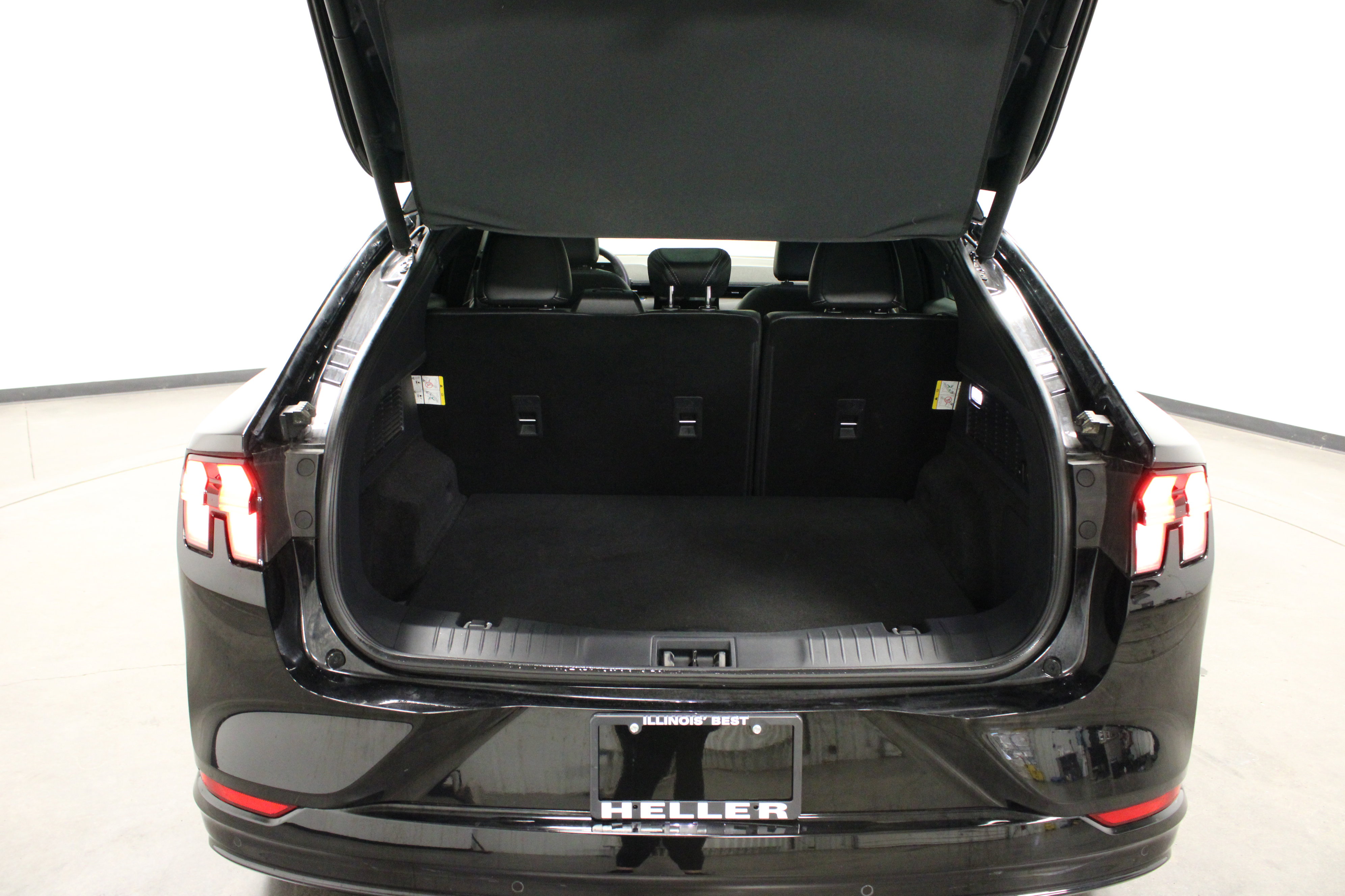 Used 2024 Ford Mustang Mach-E Premium image 27