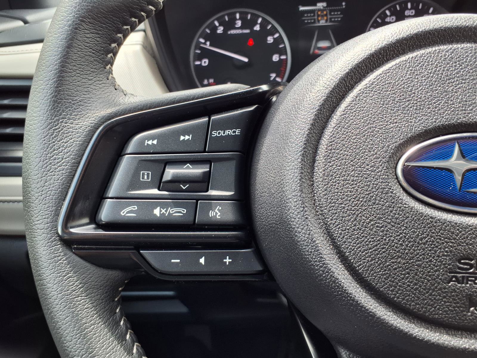 Certified 2025 Subaru Forester Premium AWD/4WD image 16