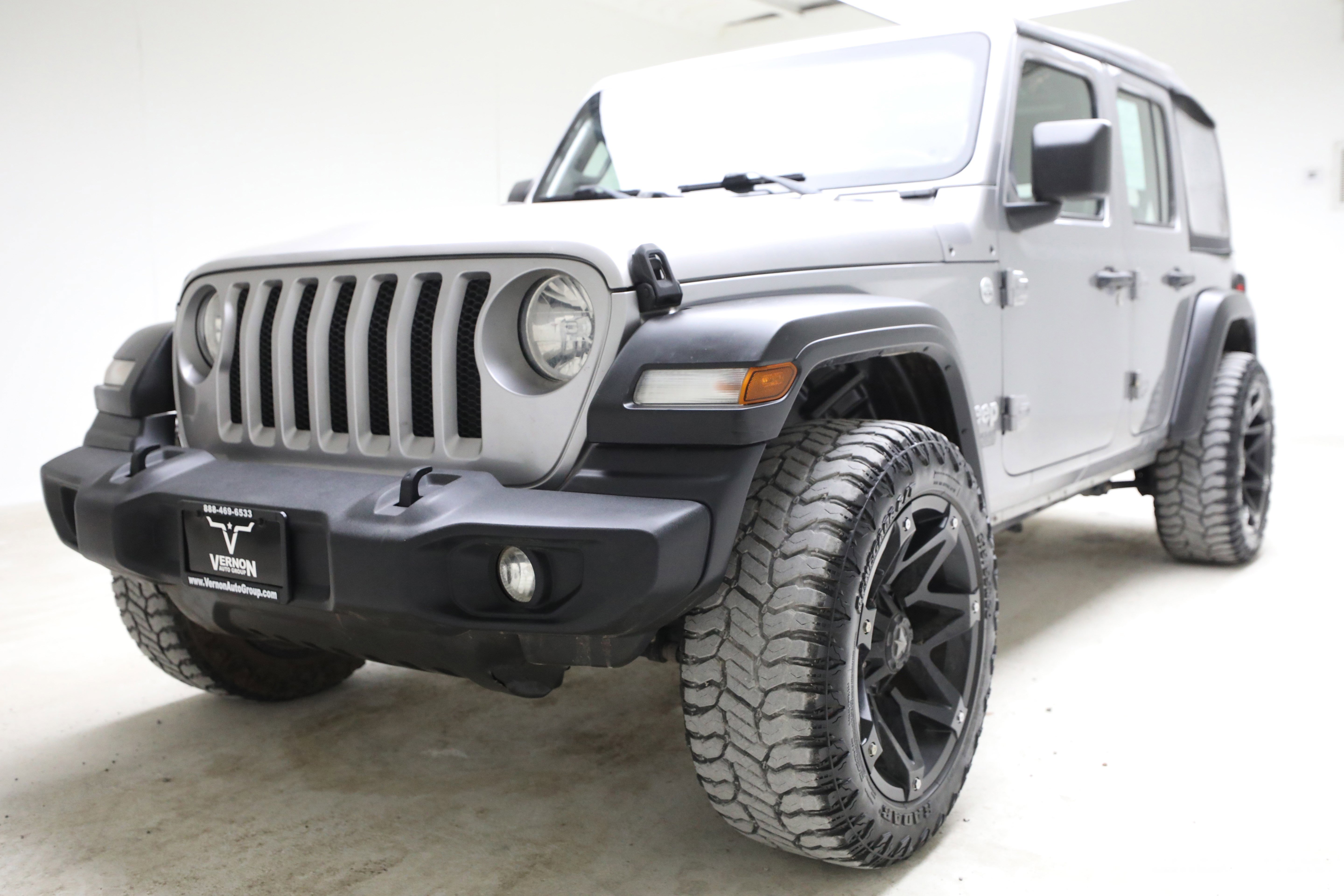 Used 2020 Jeep Wrangler Unlimited Sport AWD/4WD image 1