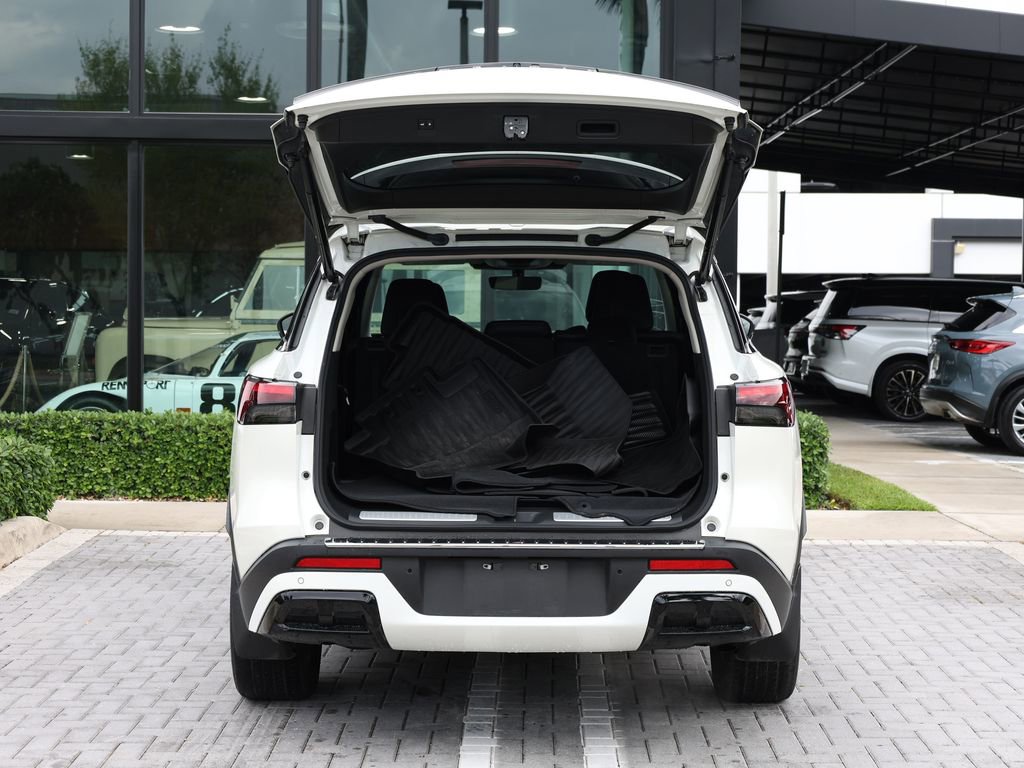 Certified 2023 INFINITI QX60 Luxe w/ Cargo Package image 7