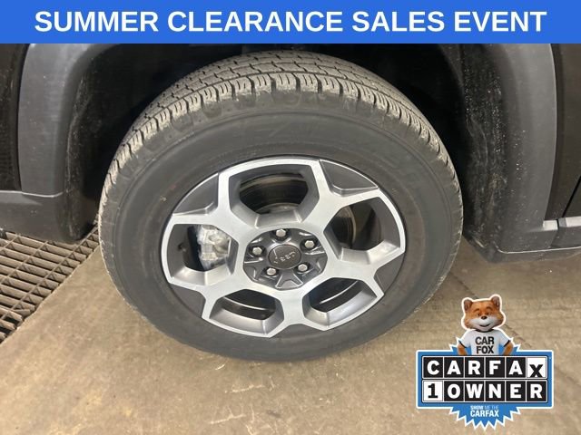 Used 2022 Jeep Compass Trailhawk AWD/4WD image 9