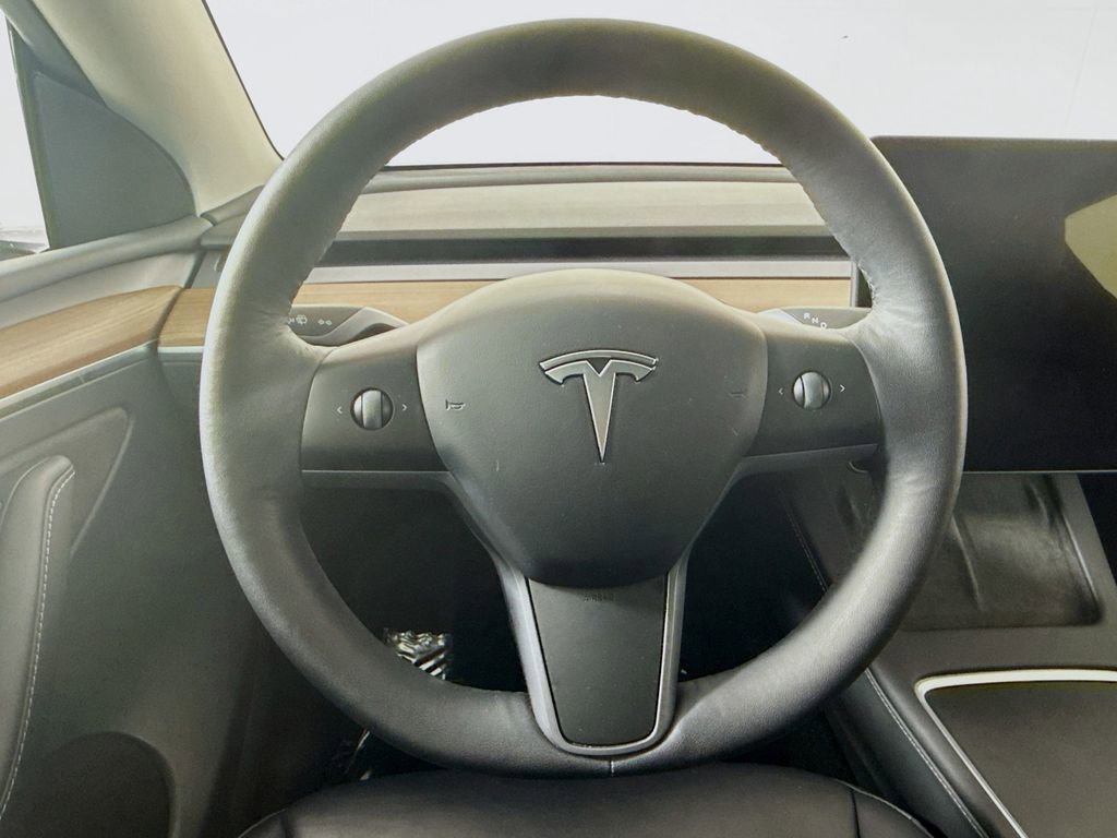 Used 2022 Tesla Model Y Long Range AWD/4WD image 13