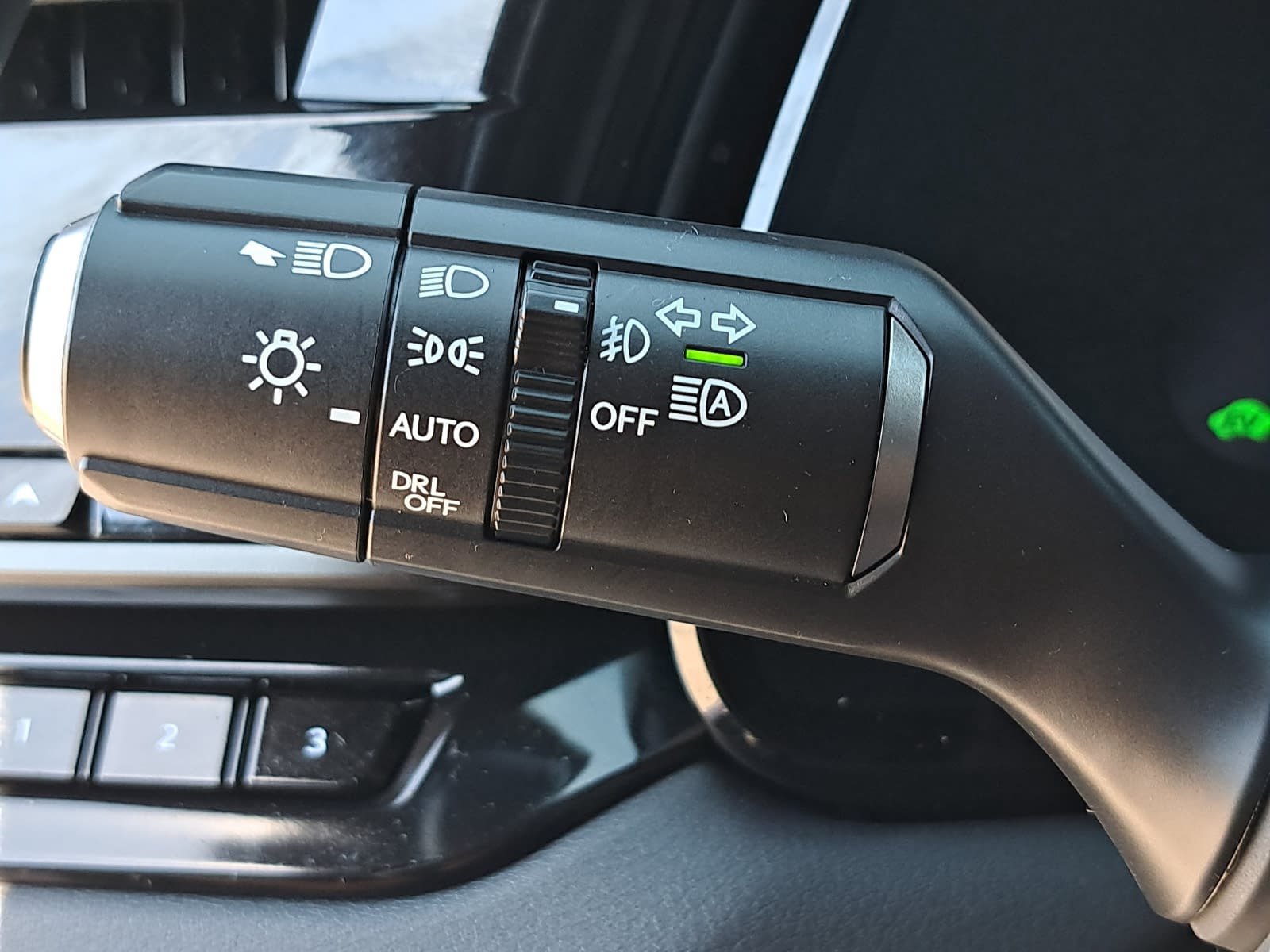 Used 2025 Lexus RX 350h w/ Convenience Package AWD/4WD image 29