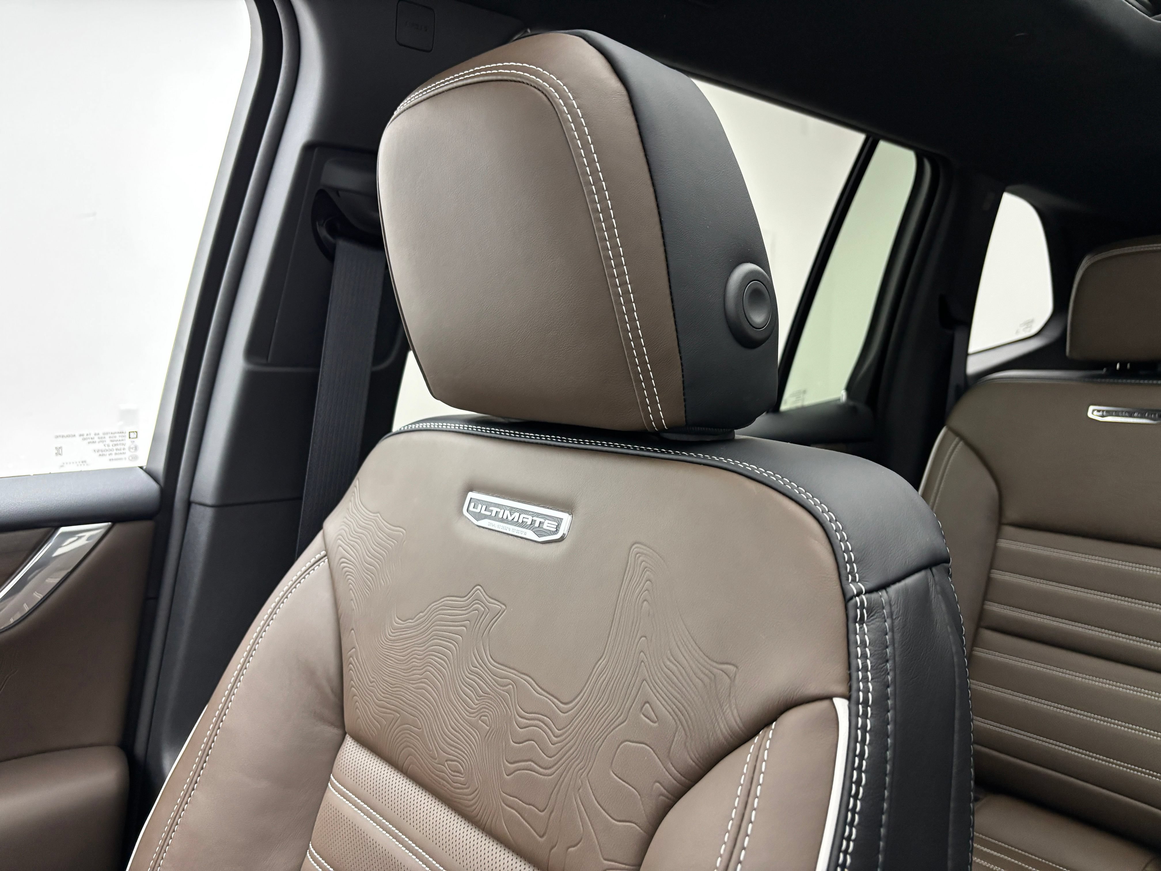 New 2027 GMC Acadia Denali Ultimate w/ LPO, Floor Liner Package AWD/4WD image 50