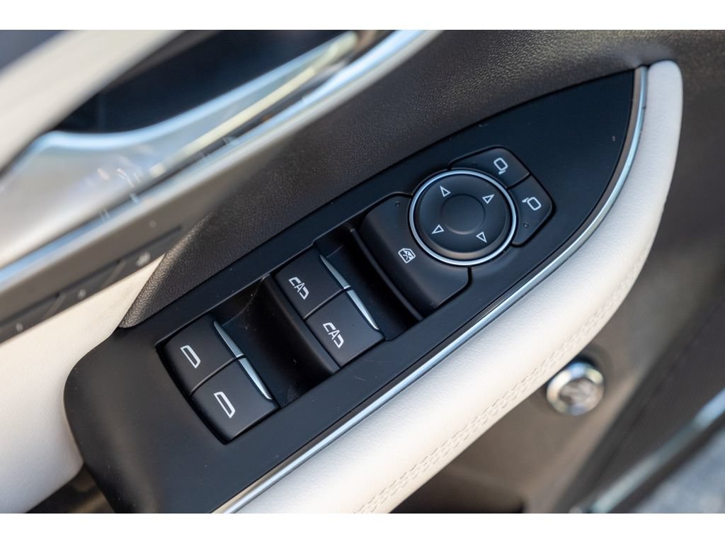 Used 2024 Buick Envision Avenir AWD/4WD image 14