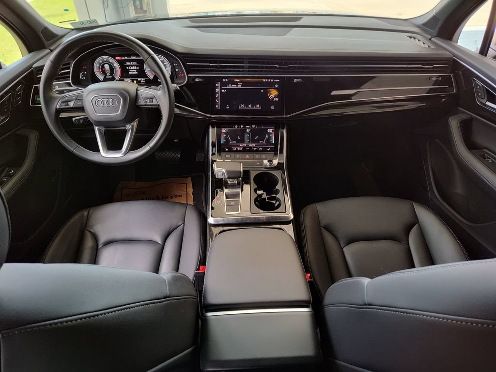 Used 2025 Audi Q7 3.0T Premium Plus AWD/4WD image 30