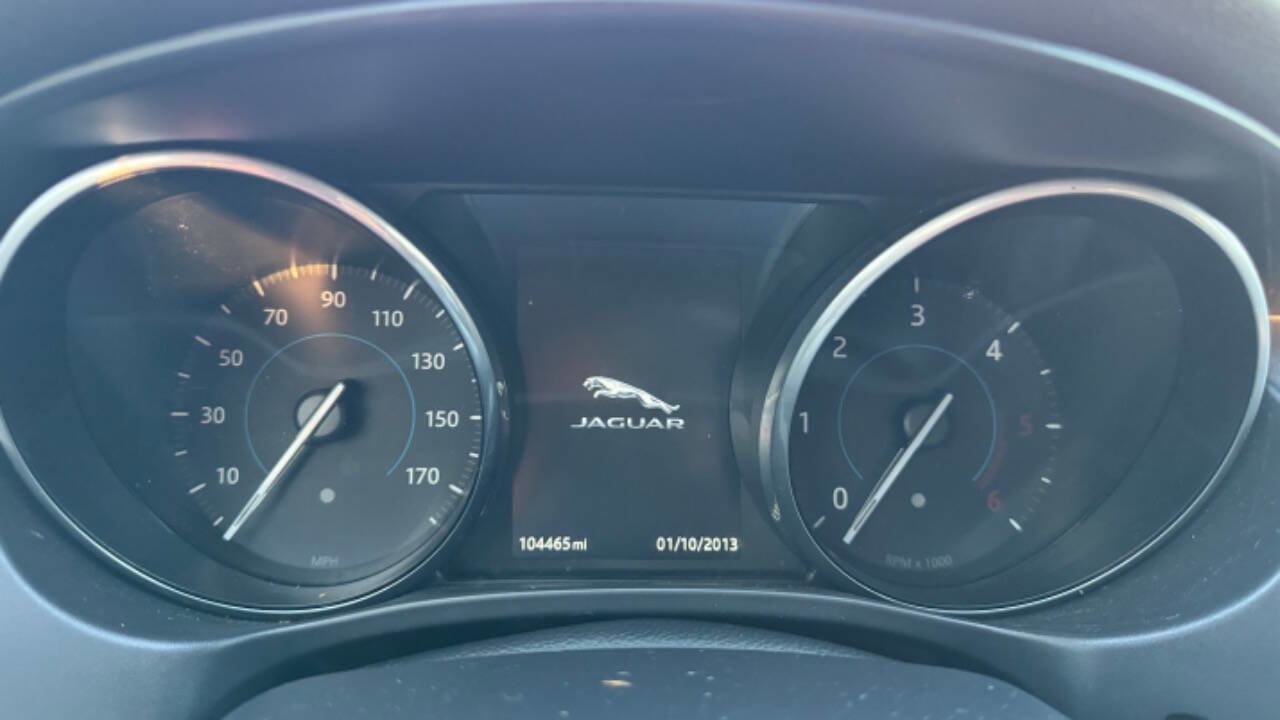 Used 2017 Jaguar XE Prestige image 24