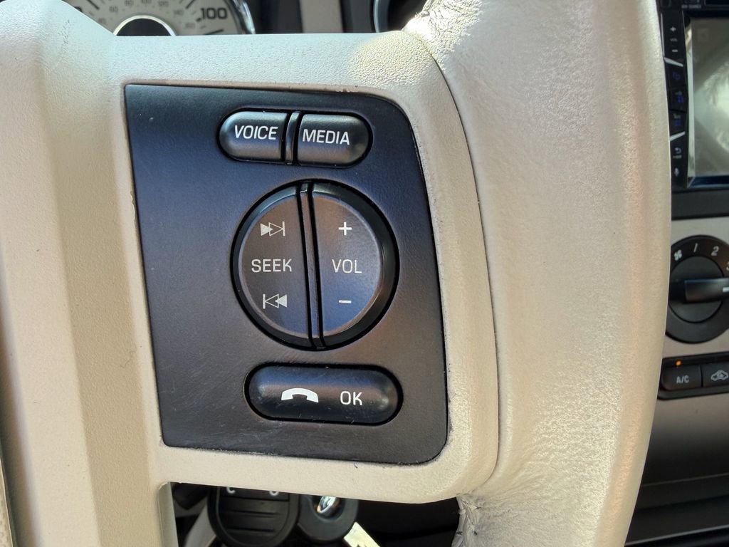 Used 2012 Ford Expedition EL XLT RWD image 24