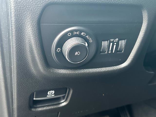 Used 2022 Jeep Grand Cherokee L Limited image 22