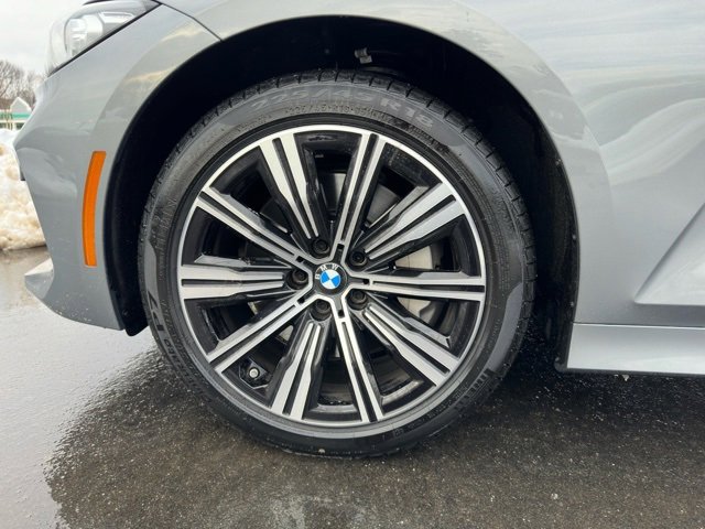 Used 2025 BMW 330i xDrive Sedan w/ Convenience Package image 29