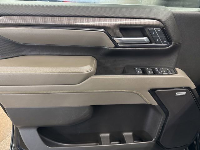 Used 2024 Chevrolet Silverado 2500 ZR2 w/ Technology Package image 10