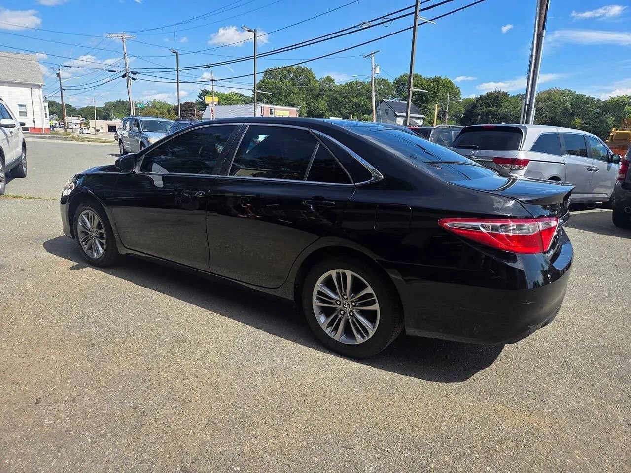 Used 2015 Toyota Camry SE FWD image 35