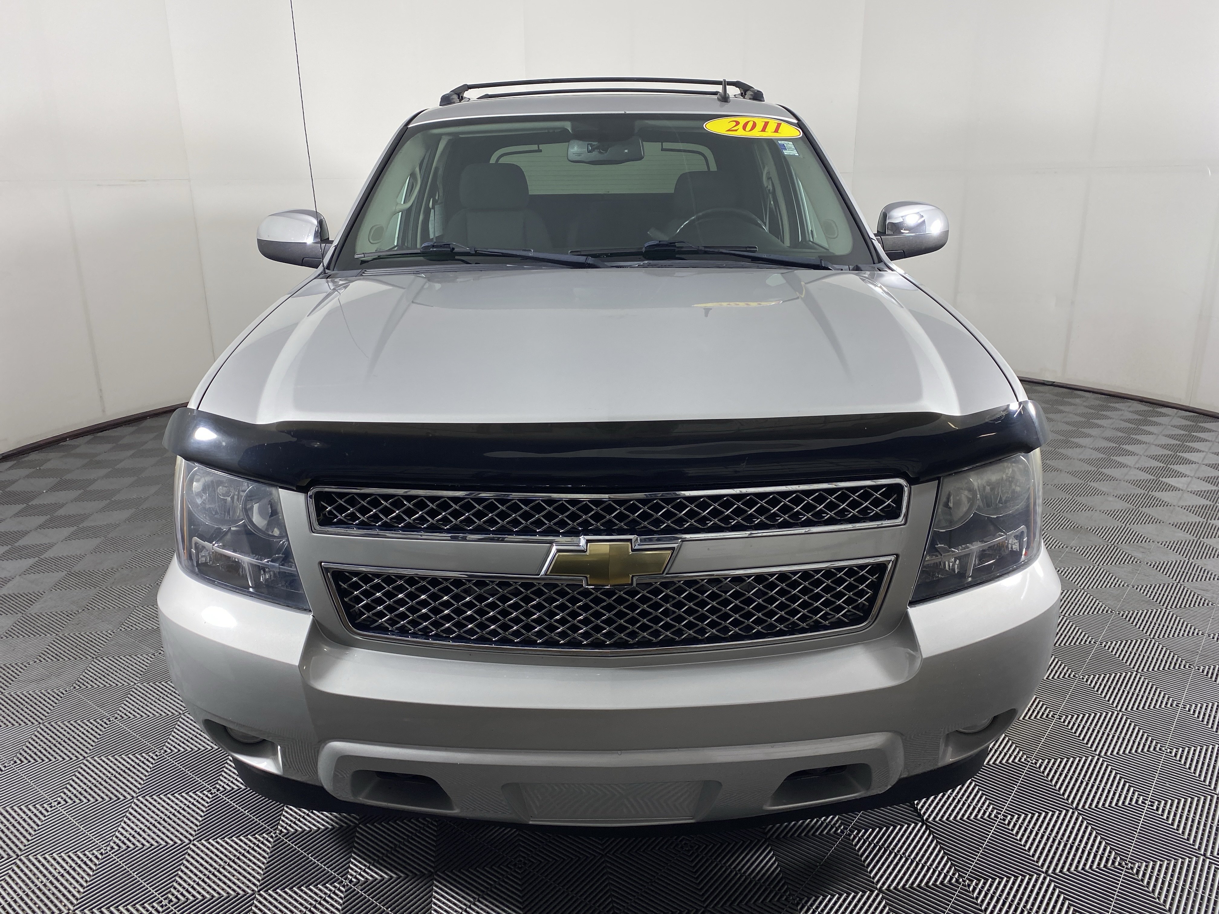Used 2011 Chevrolet Avalanche LS w/ Regional Value Package AWD/4WD image 8