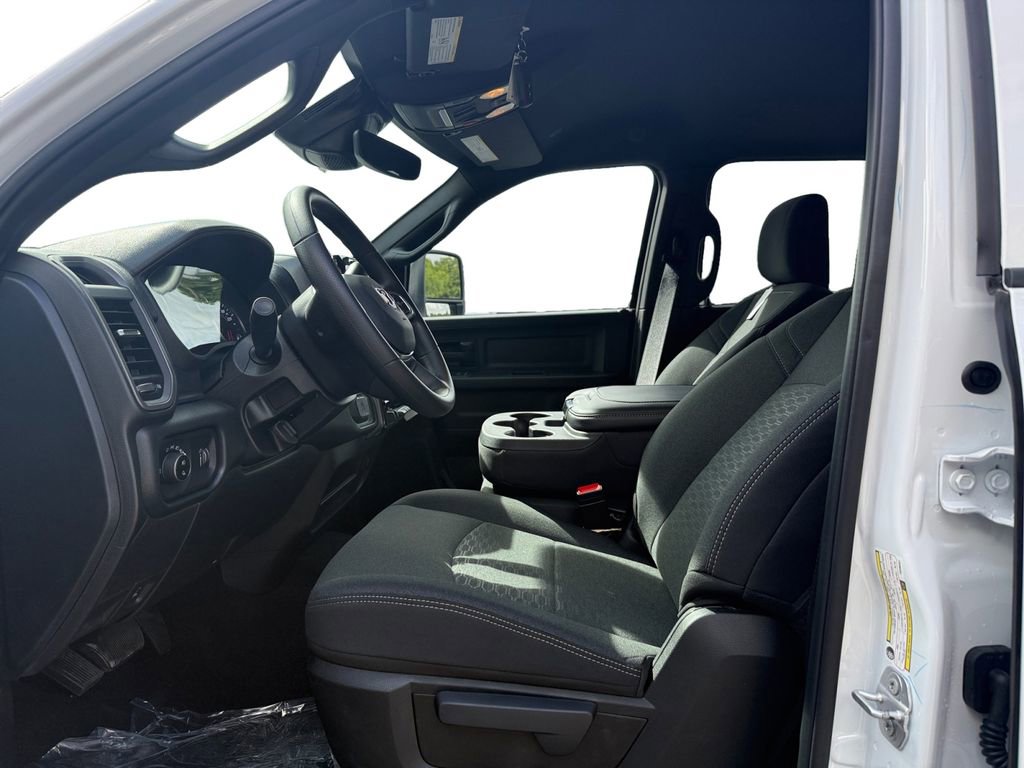 New 2026 RAM 3500 Tradesman AWD/4WD image 9
