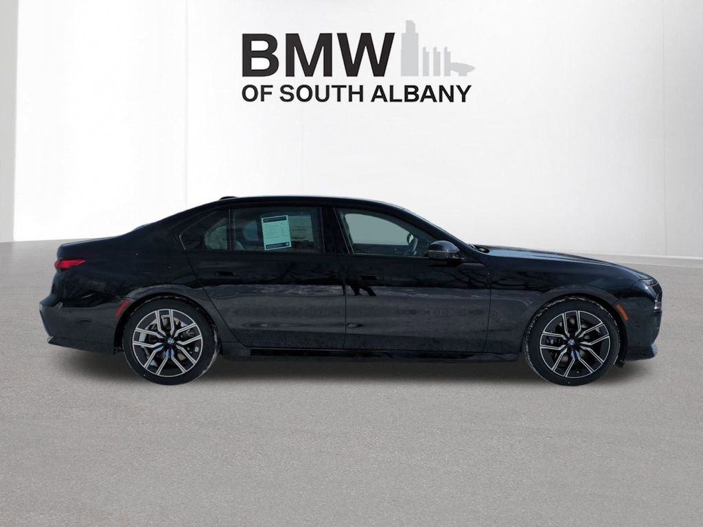 New 2026 BMW 740i xDrive w/ Executive Package image 7