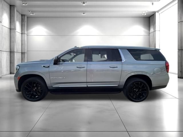 Used 2023 GMC Yukon XL Denali AWD/4WD image 5