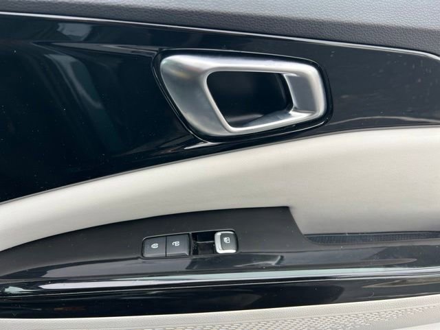 Used 2024 Kia Carnival SX Prestige FWD image 34