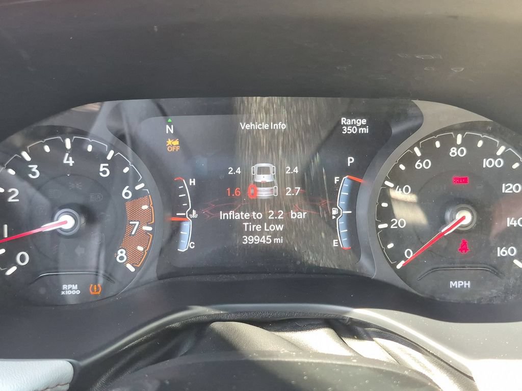 Used 2025 Jeep Compass Limited AWD/4WD image 16