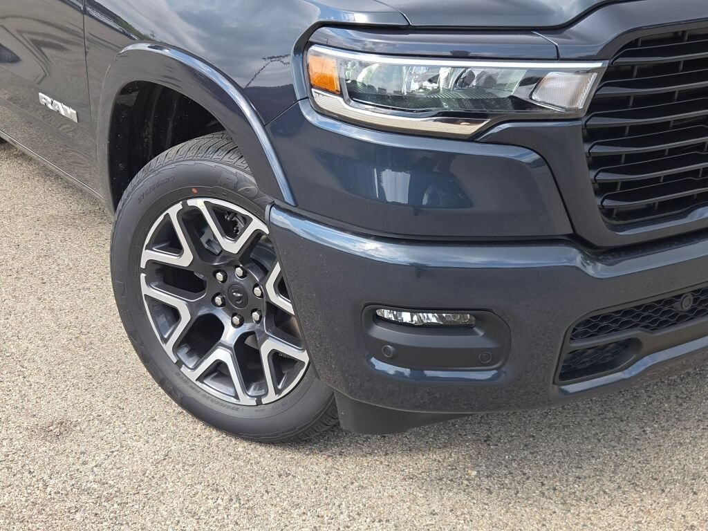 New 2027 RAM 1500 Laramie w/ Advanced Safety Group II AWD/4WD image 3