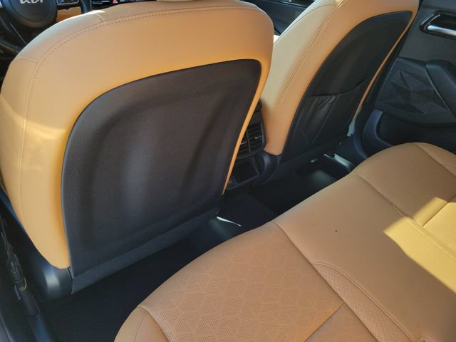 Used 2024 Kia Seltos EX AWD/4WD image 9