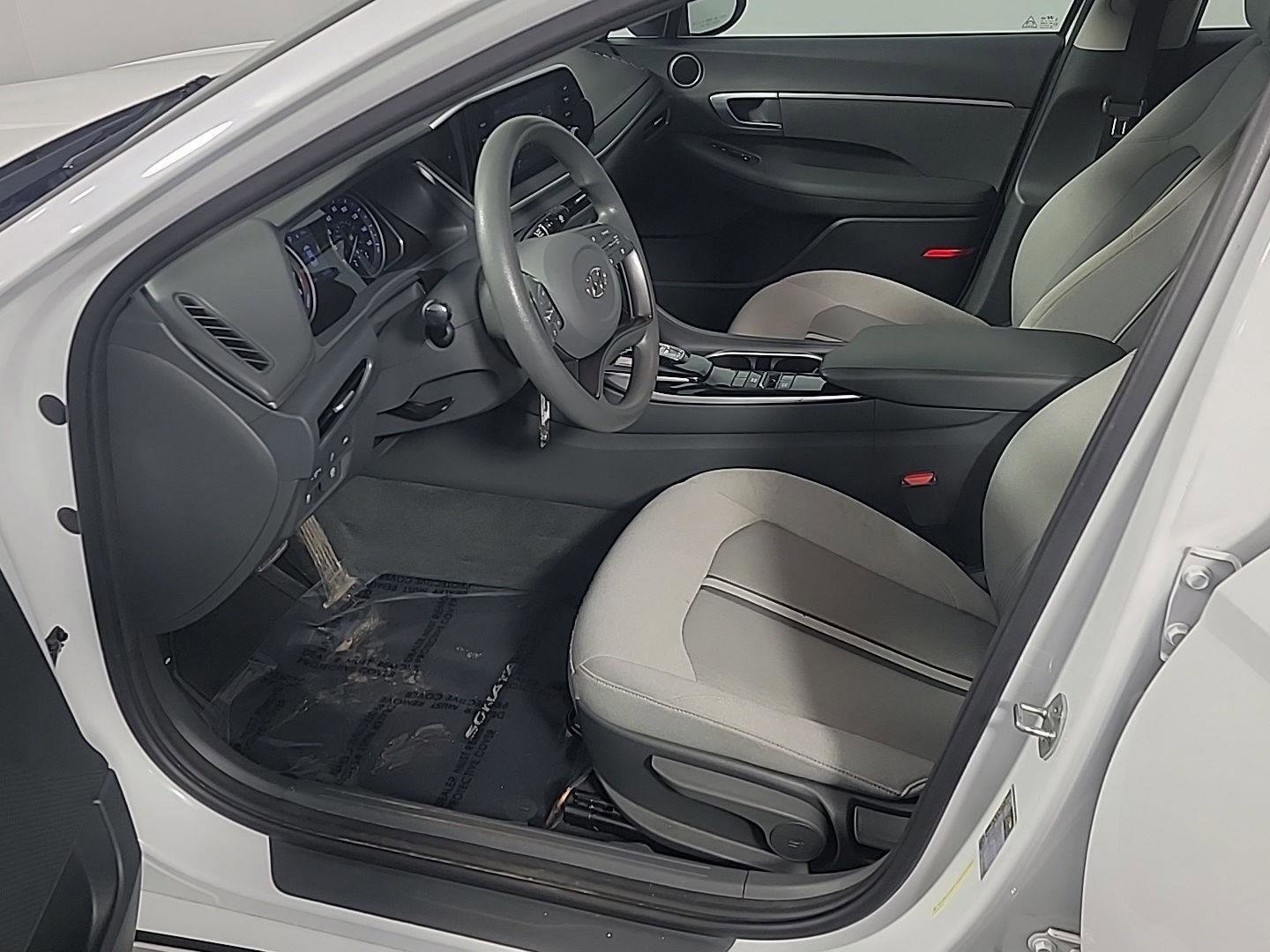 Used 2022 Hyundai Sonata SE image 18