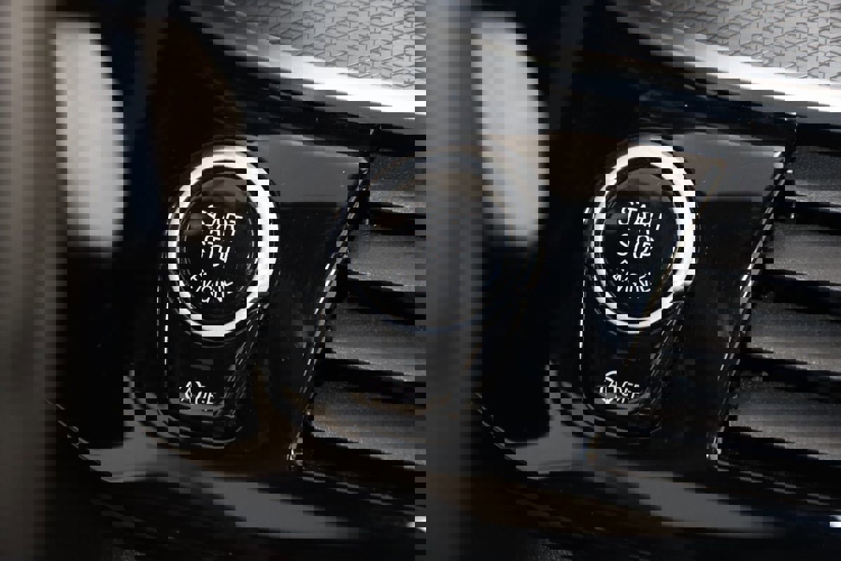 Used 2023 BMW M550i xDrive image 38