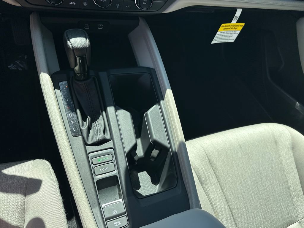 Used 2025 Honda Accord LX image 32